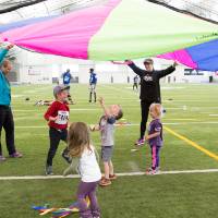Parachute fun for little Lakers